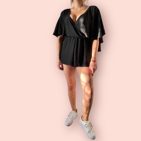 Brandy Melville Pants - Brandy Melville Short Flowy Black Romper Size Small like new